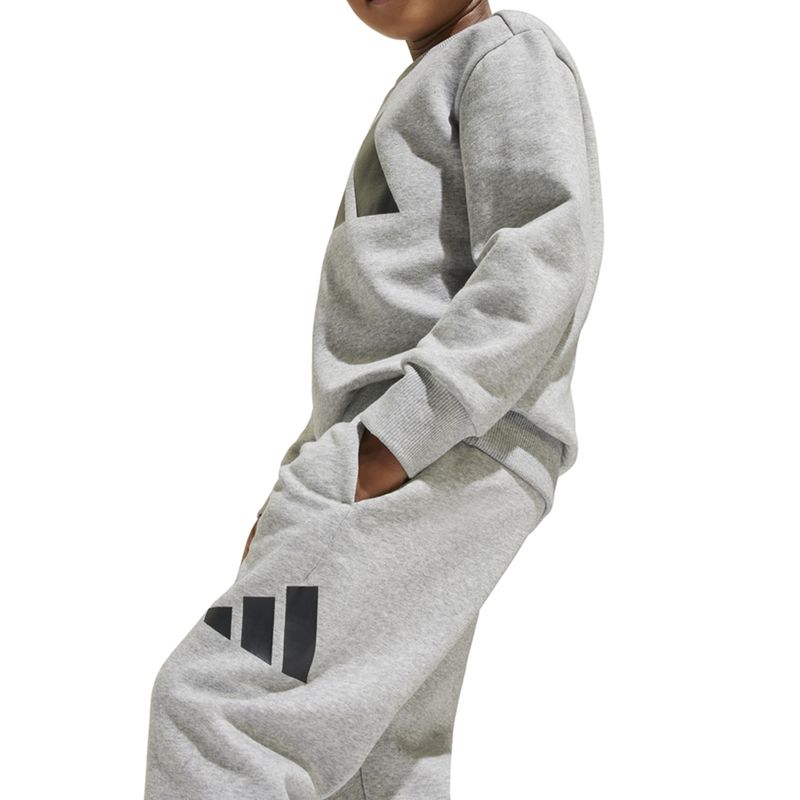 Conjunto-adidas-Essentials-Detalles-3