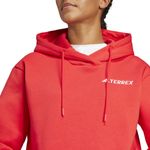 Buzo-adidas-Terrex-Multi-Logo-Detalles-1