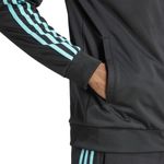 Campera-adidas-Mercedes-Amg-F1-Detalles-2