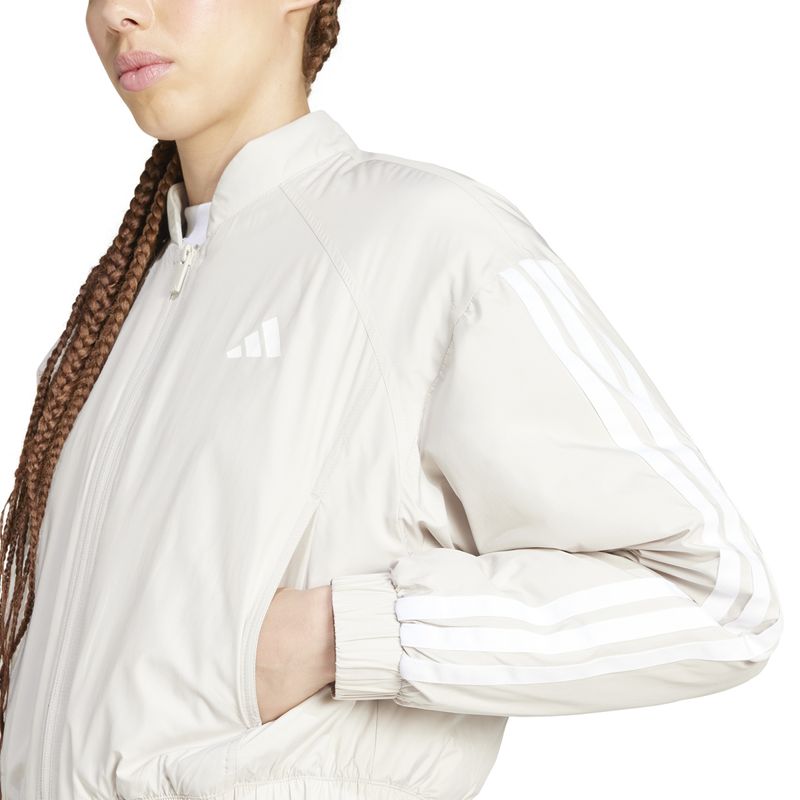 Campera-adidas-Essentials-Detalles-1