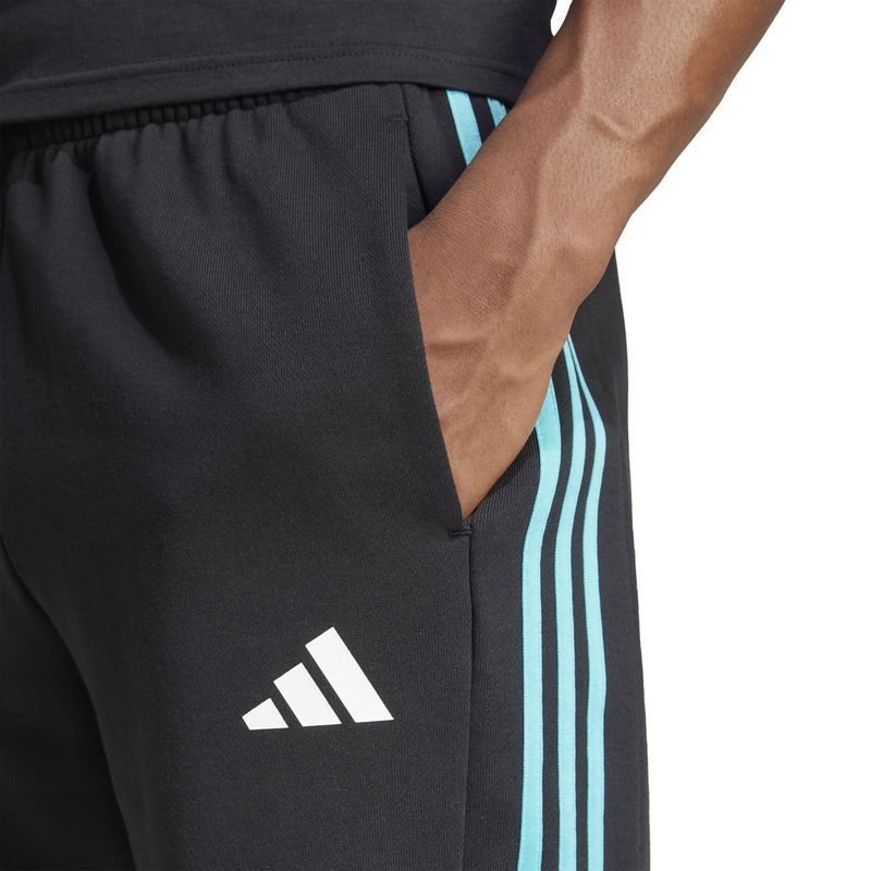 Short-adidas-Mercedes-Amg-Petronas-F1-Detalles-2