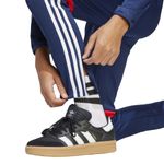 Pantalon-adidas-Tiro-Essentials.-Detalles-2