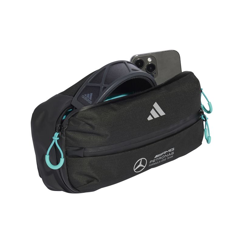 Riñonera-adidas-Amg-Petronas-F1-Detalles-3