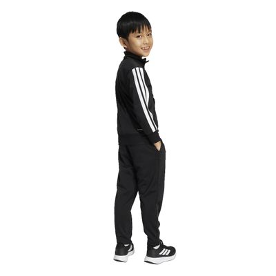 Conjunto adidas Essentials K 205