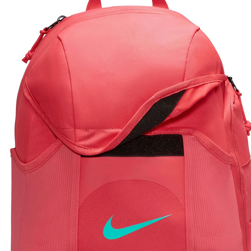 Mochila-Nike--Academy-Team-2.3-Detalles-4