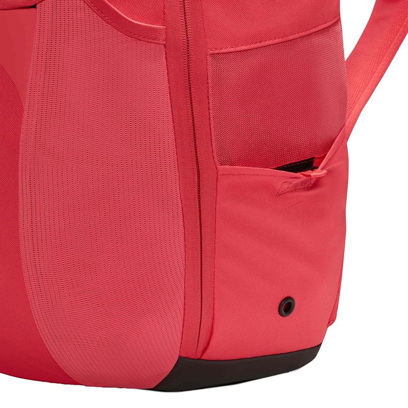 Mochila-Nike--Academy-Team-2.3-Detalles-5