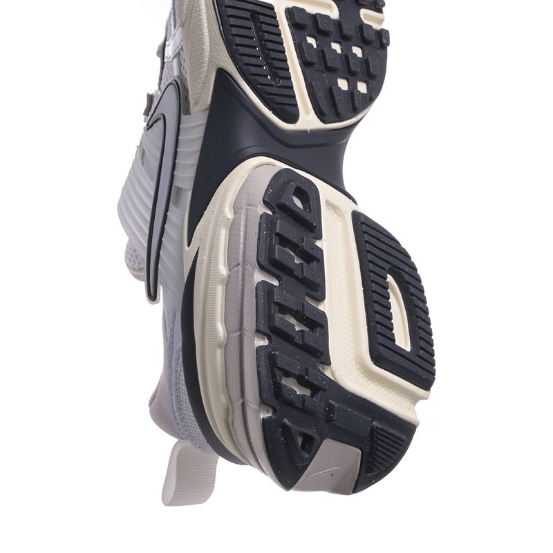 Zapatillas-Nike--V2k-Run-DETALLES-3