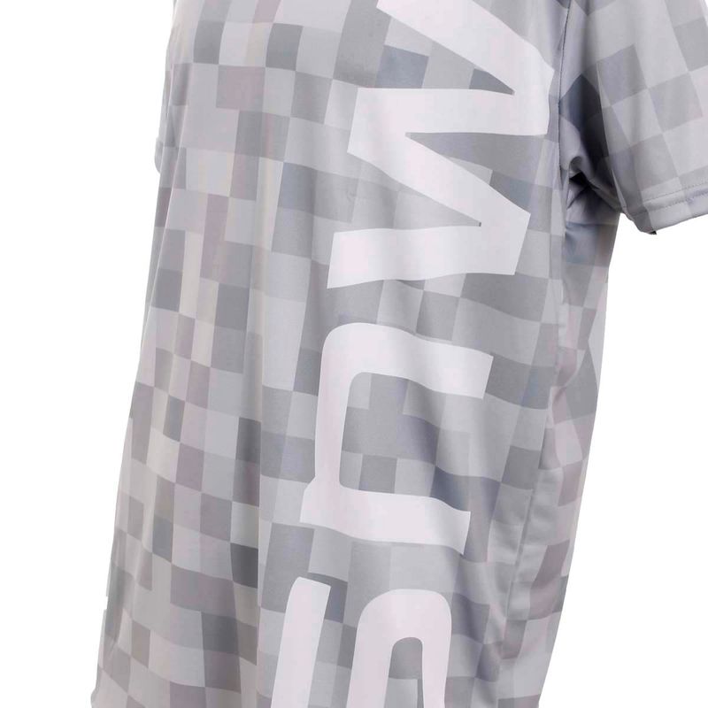 Remera-Snauwaert-Brief-Detalles-2