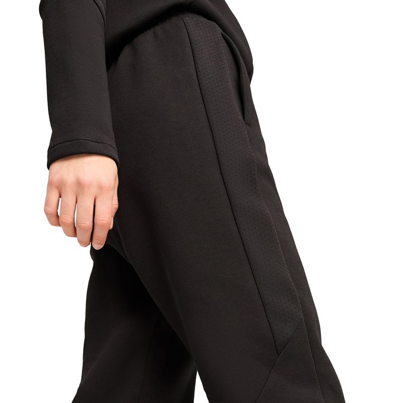 Pantalon-Puma-Evostripe-Detalles-2