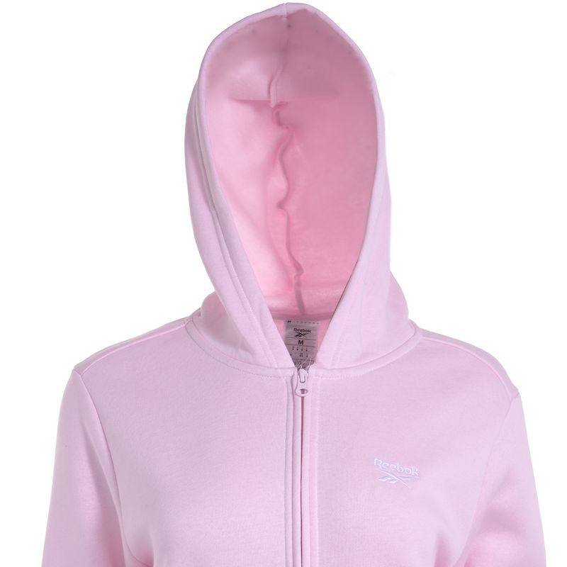 Campera-Reebok--Identity-Detalles-1