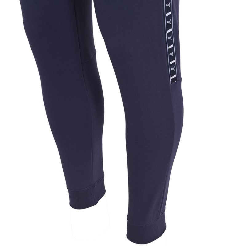 Pantalon-Puma-Essentials-Tape-Detalles-1