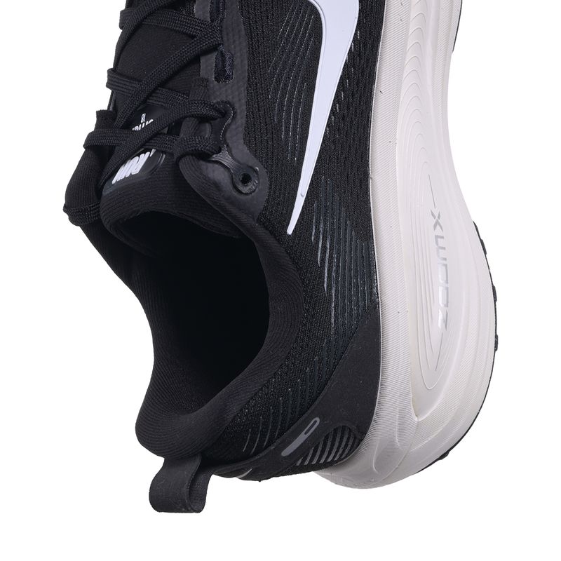 Zapatillas-Nike--Vomero-18-DETALLES-2
