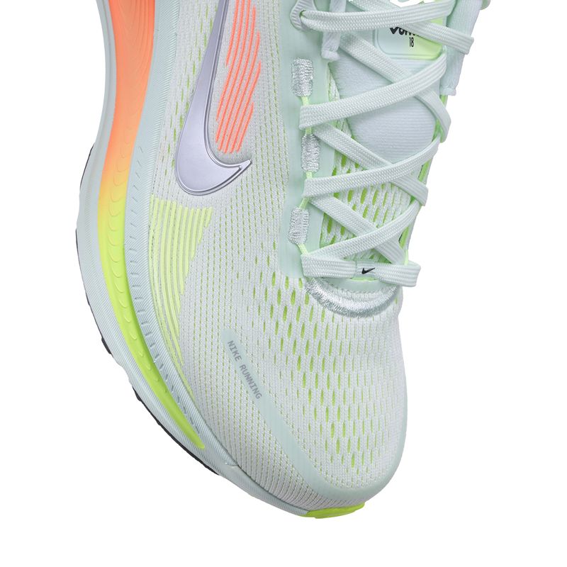 Zapatillas-Nike--Vomero-18-DETALLES-1