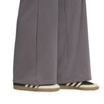 Pantalón adidas Originals Essentials Detalles 1