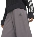 Pantalón adidas Originals Essentials Detalles 2