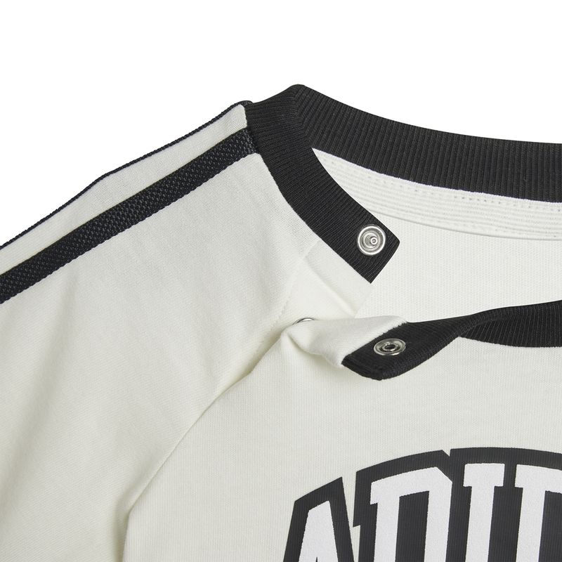 Conjunto adidas Originals X Disney I Detalles 3