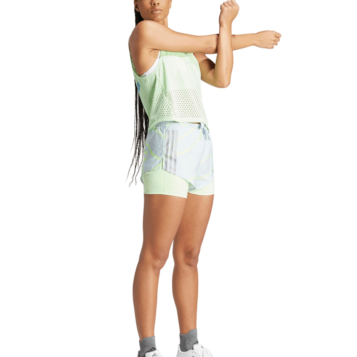 Short-adidas-Own-The-Run-Btn.-Mujer-Detalles-1