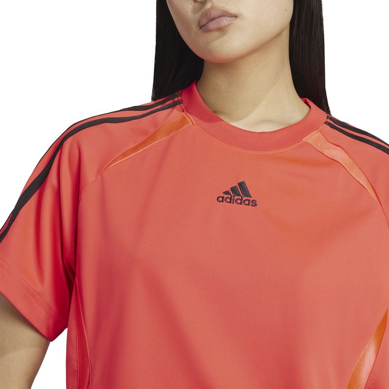 Remera adidas Originals Adicolor Teamgeist Mujer Detalles 1