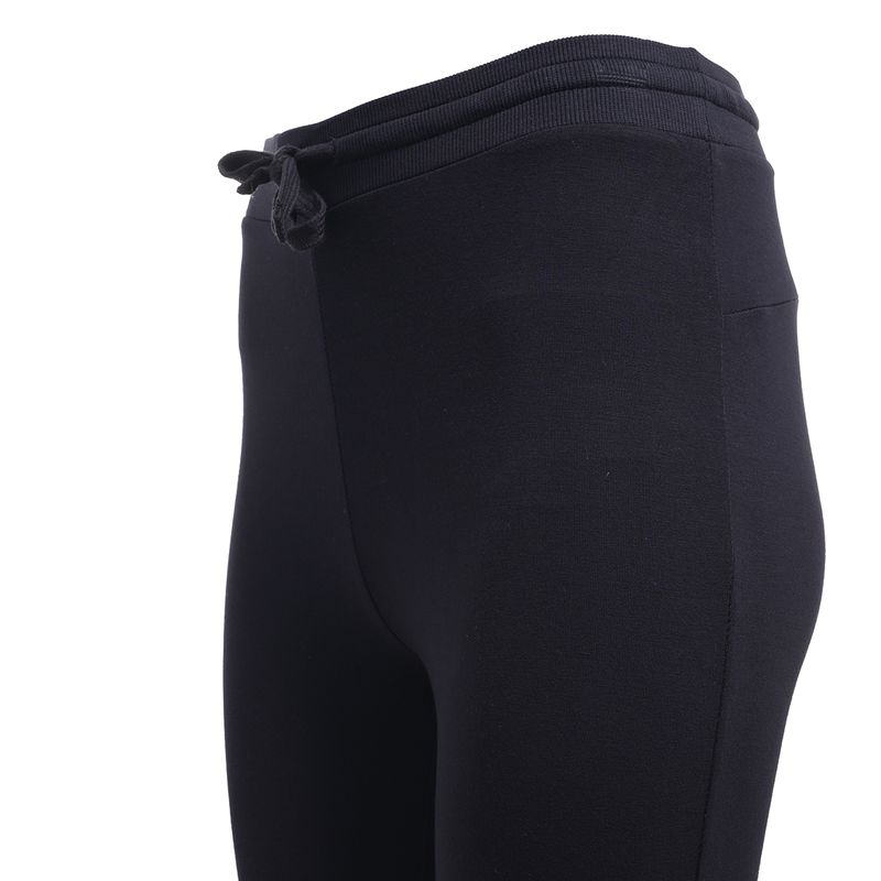 Calza Fila Letter Premium Mujer Detalles 2