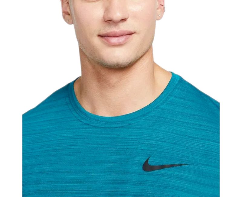 Remera-Nike--Superset-Lateral