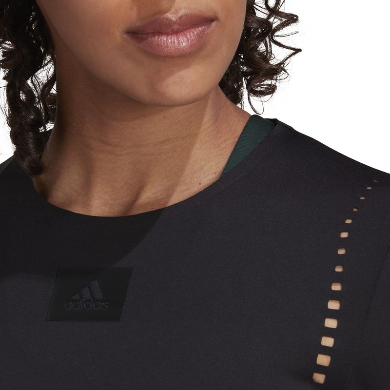Remera-adidas-Best-Of-adidas-Detalles-2