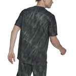 Remera-adidas-Workout-Spray-Dye-Espalda