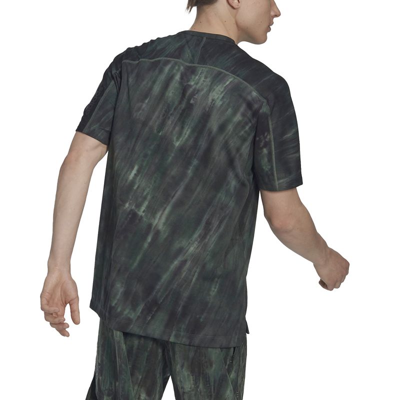 Remera-adidas-Workout-Spray-Dye-Espalda