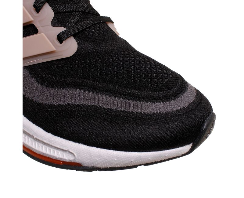 Zapatillas-adidas-Ultraboost-Light-DETALLES-1